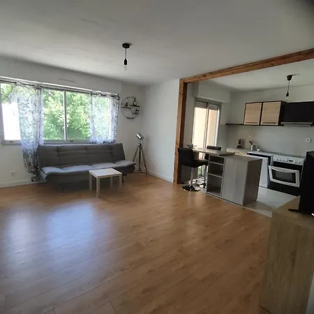 Lumineux Parking Gratuit * Rodez